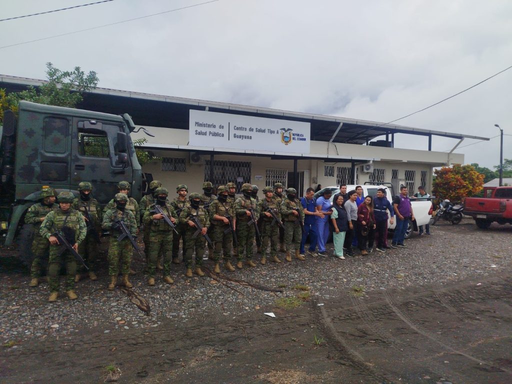 Militares brindan seguridad en Orellana