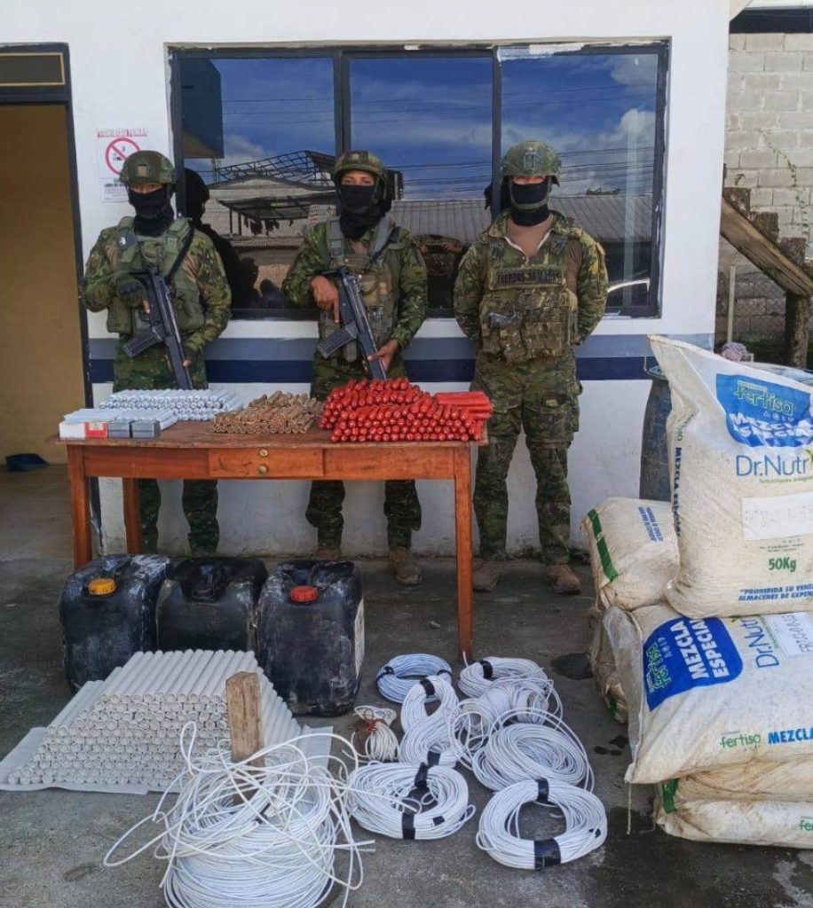 Setecientos elementos explosivos fuera de circulación