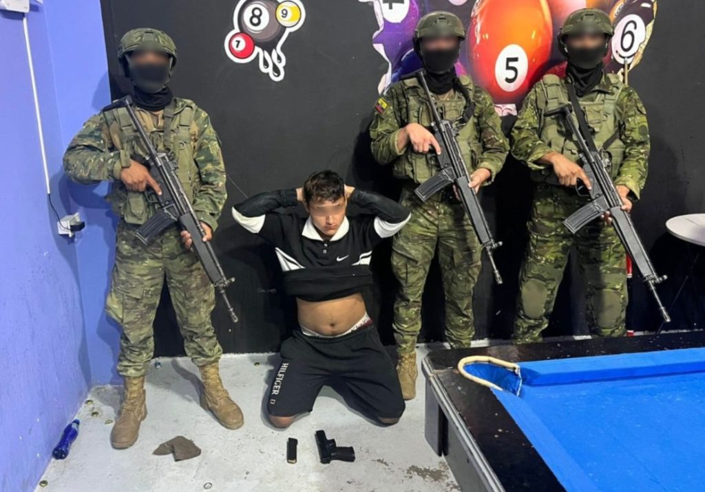 Operativo en Baba deja un detenido y decomiso de arma de fuego