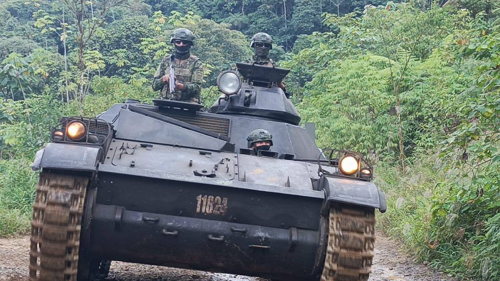 Fuerzas Armadas intervienen contra minería ilegal en Ponce Enríquez