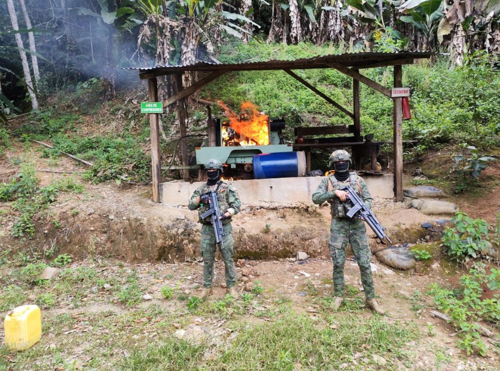 Operativo militar contra la minería ilegal en Morona Santiago