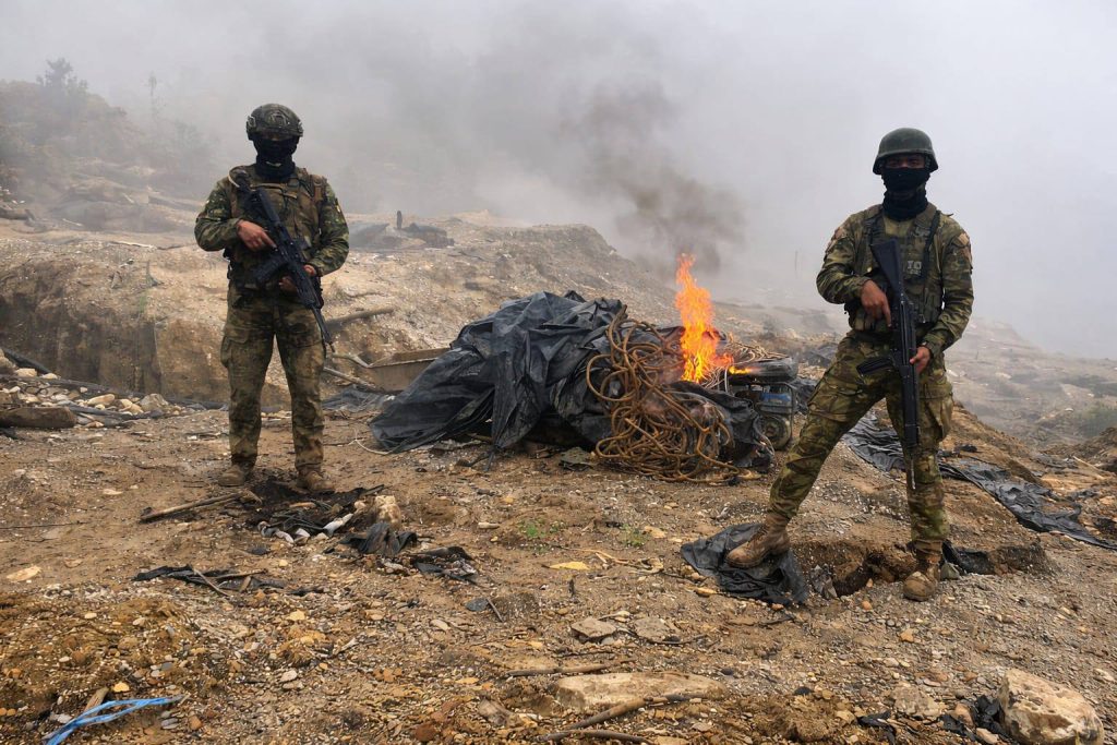 FF. AA. intensifican operativos contra minería ilegal en Imbabura