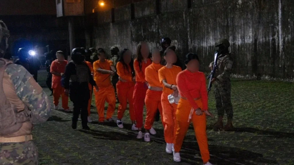 Privadas de libertad consideradas peligrosas fueron trasladadas a La Roca