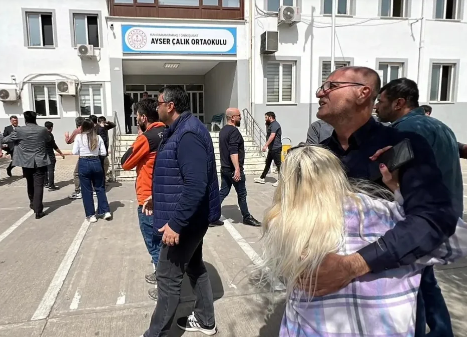 Tiroteo en escuela de Turquía deja cuatro muertos y más de 20 heridos