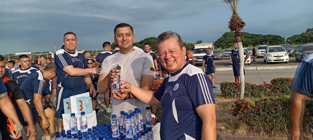 Finaliza con éxito la Caminata 2K en la Base Naval Sur de Guayaquil