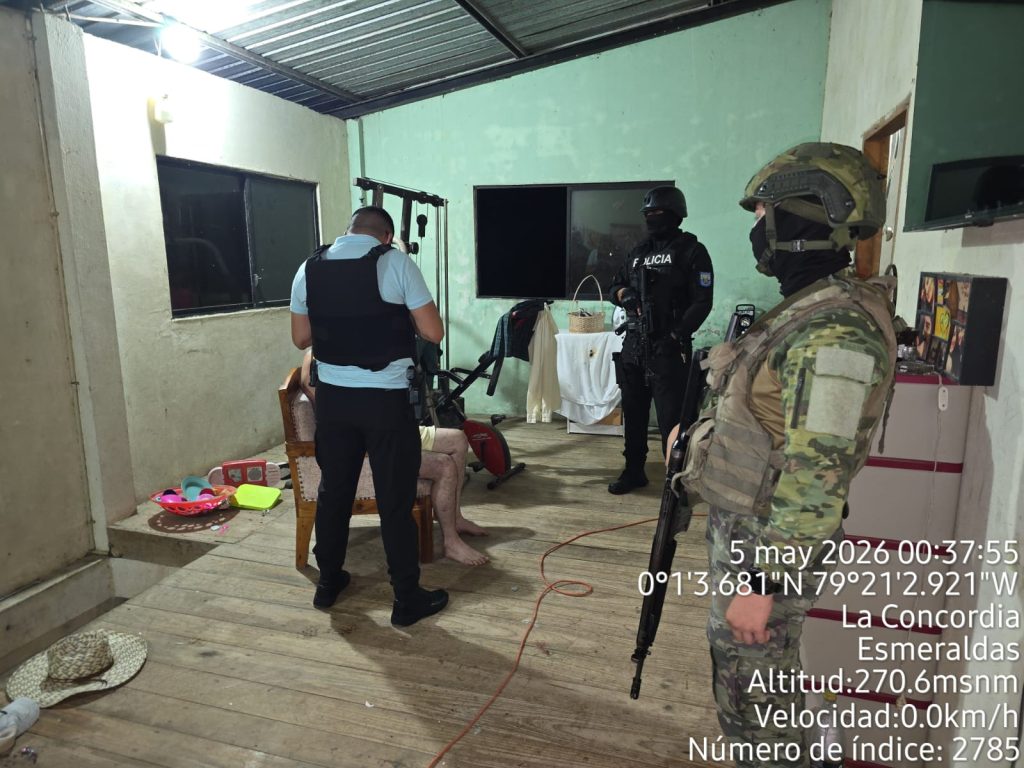 Hallan armas y municiones en vivienda abandonada