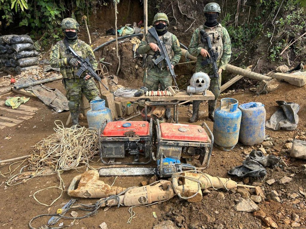 Militares contrarrestan la minería ilegal en la frontera norte