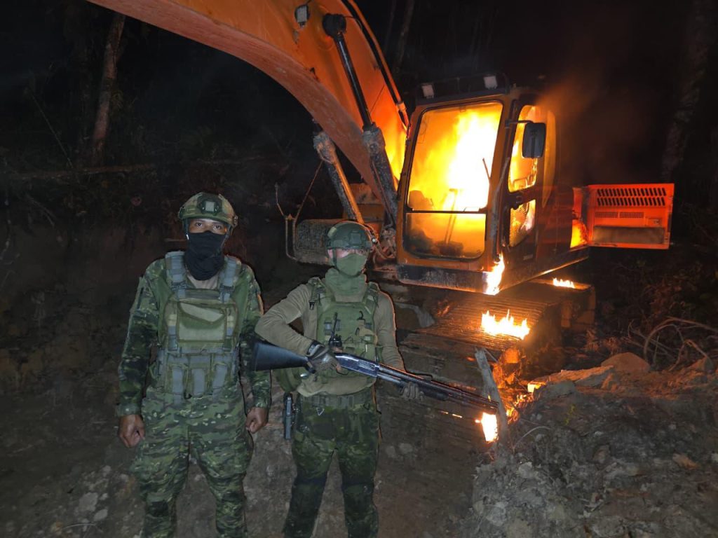 Zamora Chinchipe frena la minería legal