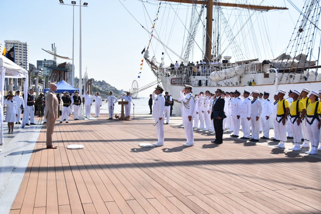 Buque Escuela “Guayas” inició su travesía internacional