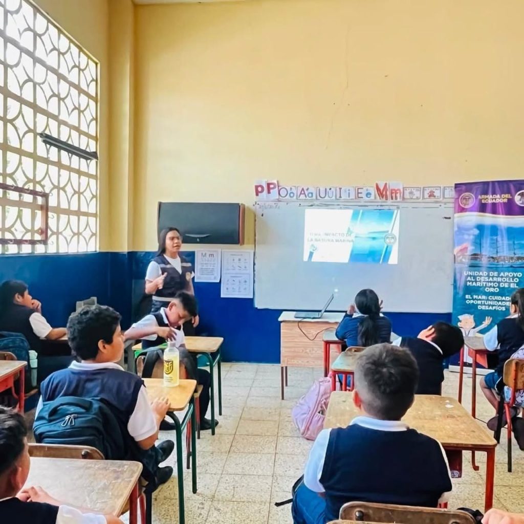 DIGEIM imparte charla sobre la basura marina