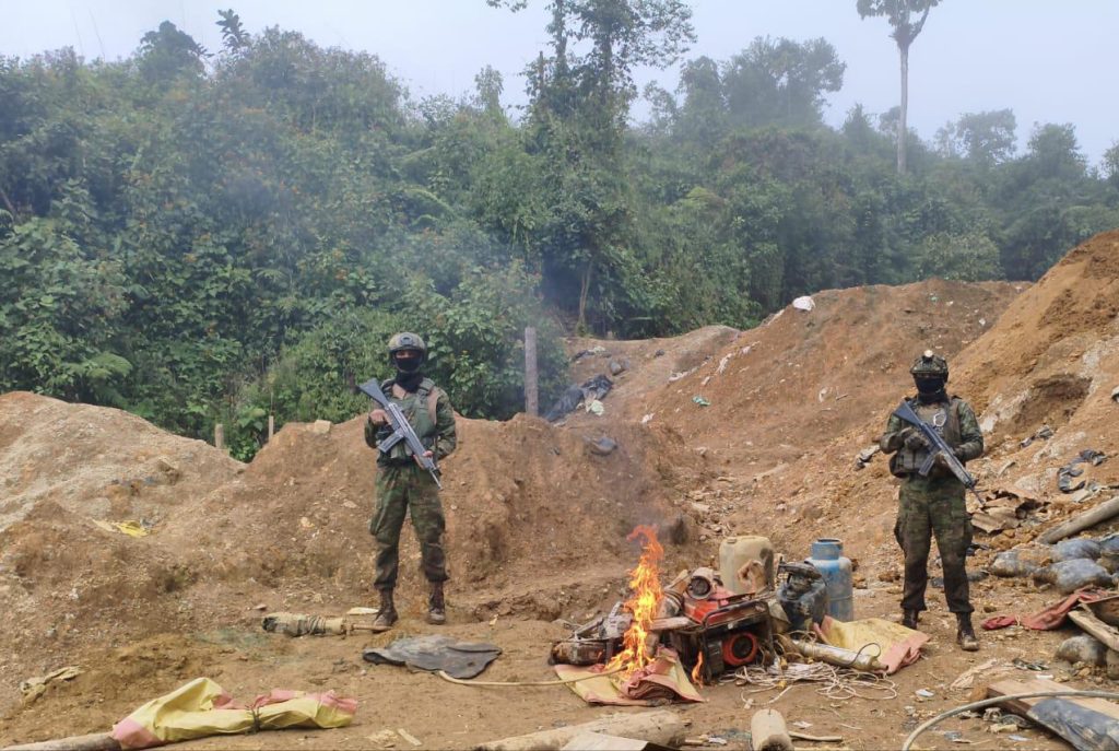 Fuerzas Armadas frenan la explotación ilícita de recursos naturales