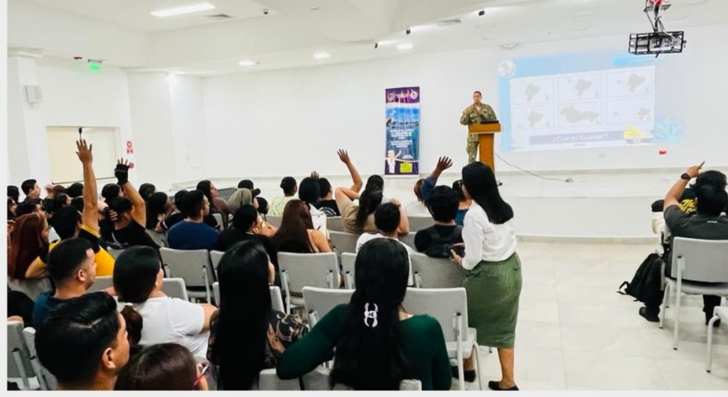 Comunidad académica promueve la conciencia marítima