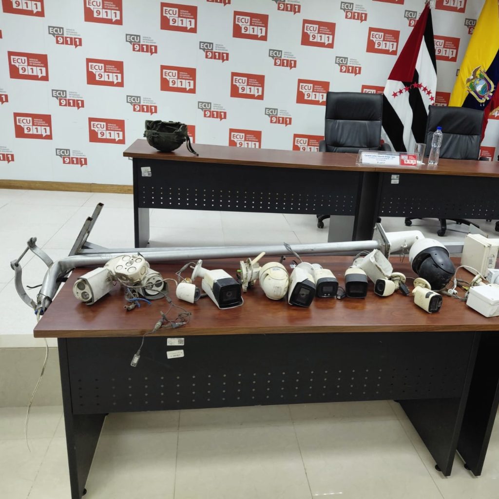 Armada del Ecuador inhabilita red de cámaras utilizada para delinquir