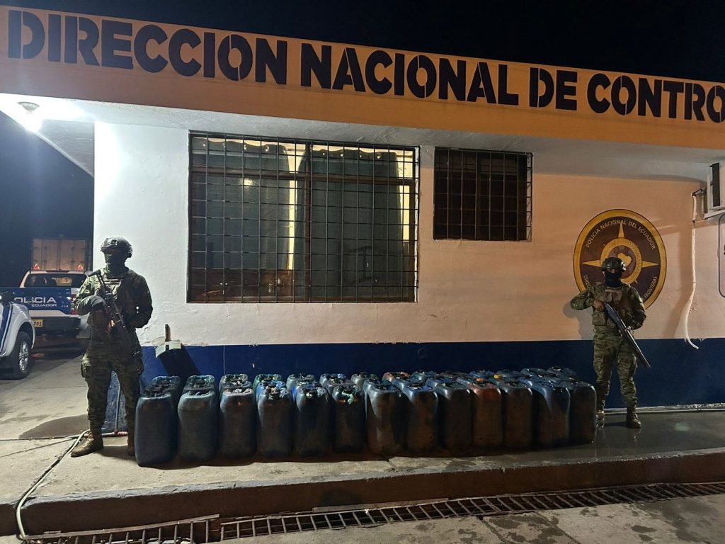 Militares decomisan combustible en Huaquillas