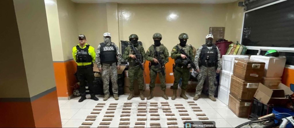 En Tulcán se refuerzan los operativos de FF. AA.
