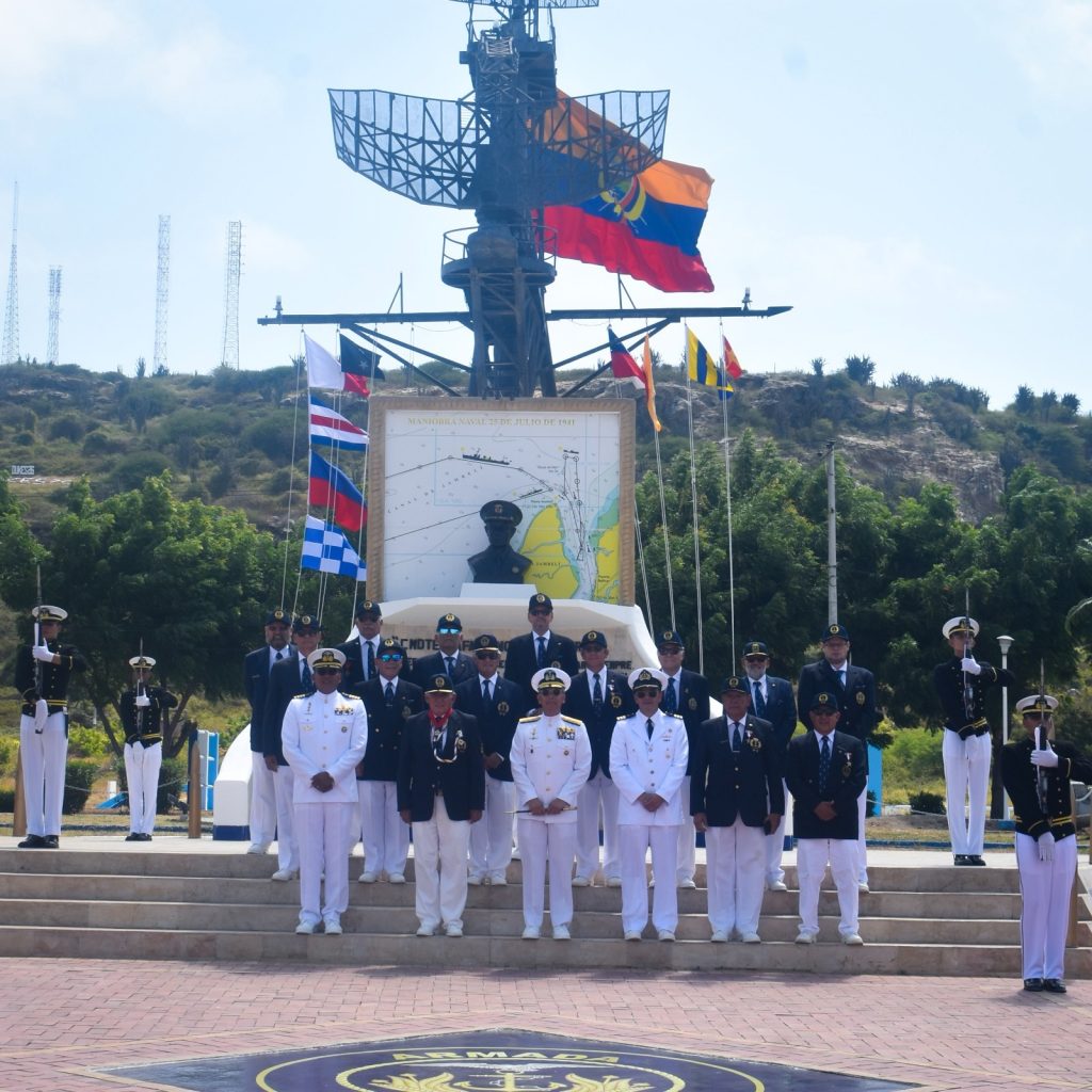Armadas de Ecuador y Chile unidas en tradición naval
