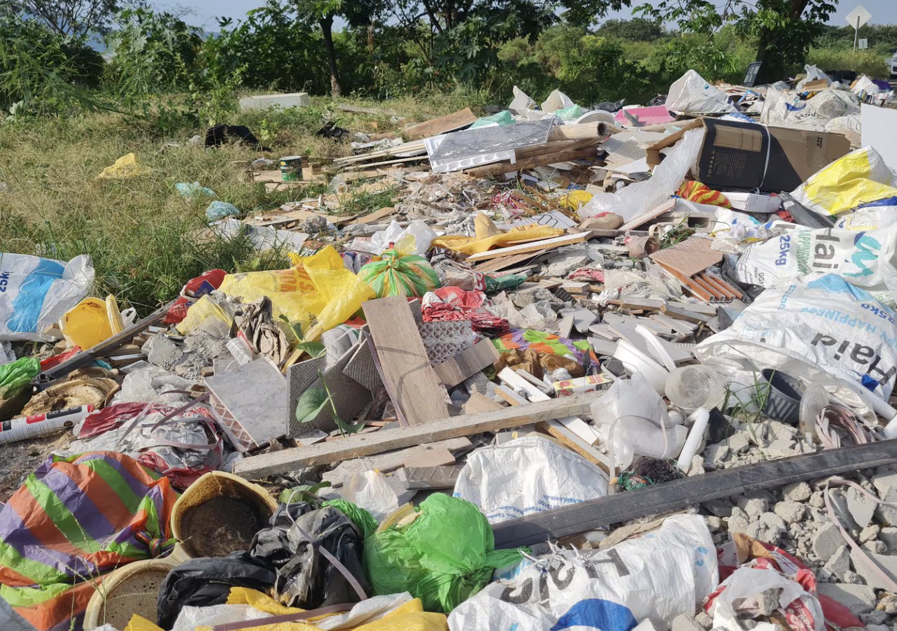 Botaderos de basura preocupan a vecinos de La Aurora – Radio Naval ...