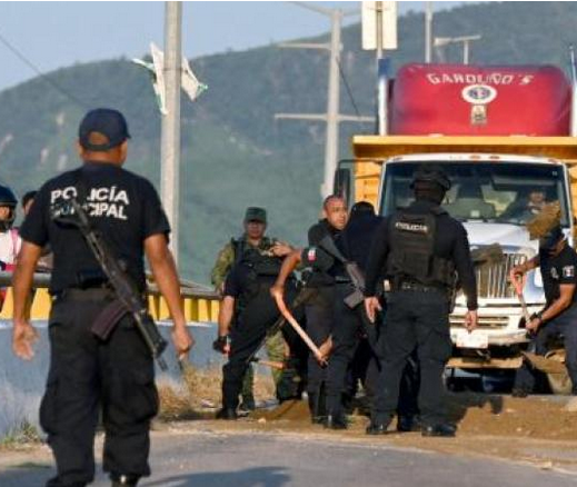 Ataque armado en Michoacán deja cinco policías muertos