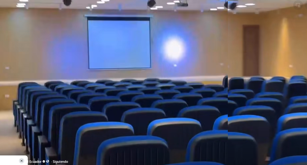 Armada del Ecuador reinaugura el Auditorio Naval en Guayaquil