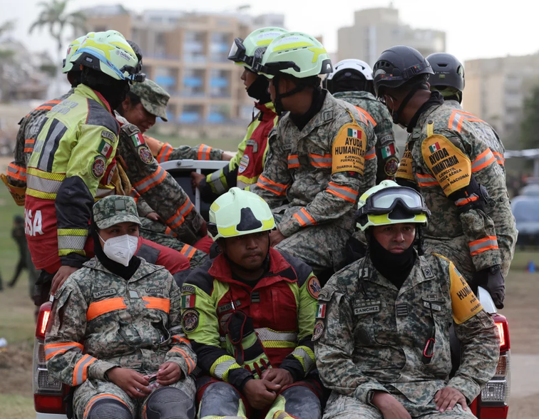 Rescates entran en fase crítica tras terremotos en Venezuela