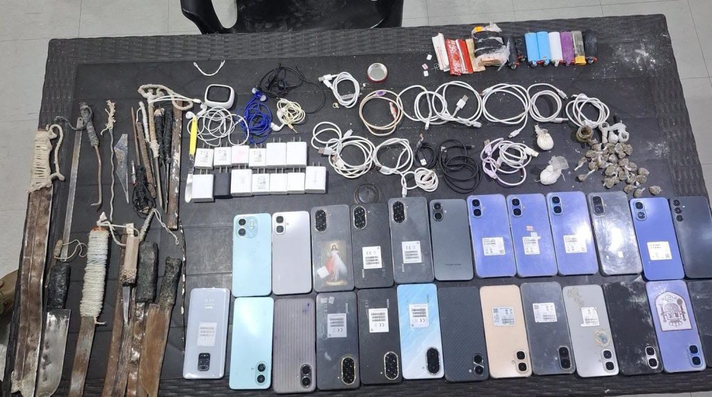 Arma, droga y celulares fueron decomisados en la Penitenciaría del Litoral