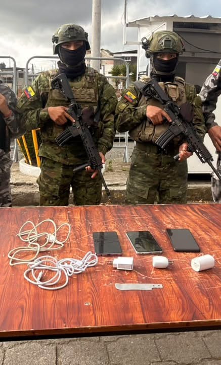 Ejército ejecuta operativo CAMEX en cárcel de Carchi