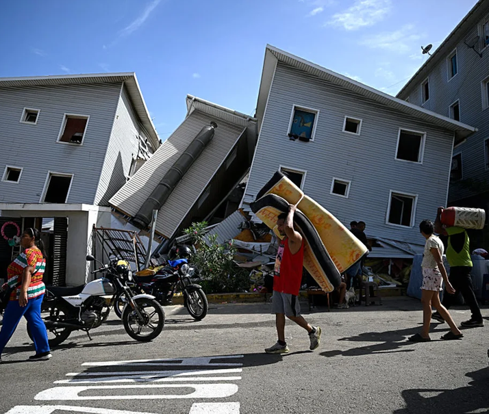Miles de damnificados y cerca de 2.000 fallecidos tras los terremotos en Venezuela