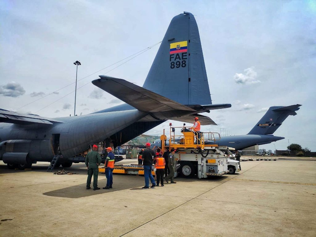 Ecuador extiende su solidaridad con ayuda humanitaria para Venezuela