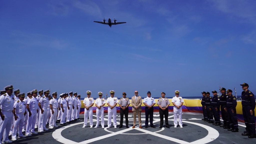 Comando de Operaciones Navales fortalece su liderazgo con relevo de mando