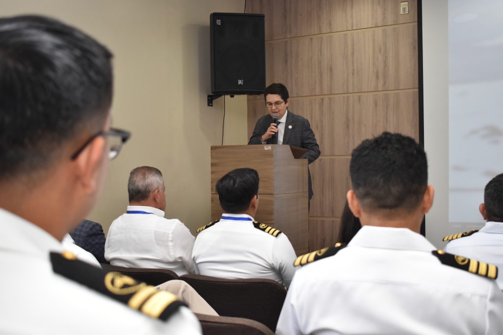 Taller reúne a actores claves para fortalecer la estrategia antártica del Ecuador