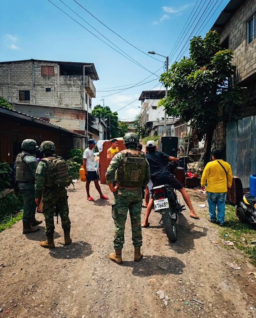Armada ejecuta operativo de apoyo a autoridades para restablecer el orden en Monte Sinaí