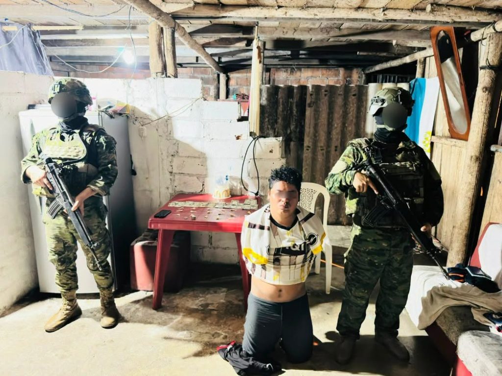 Aprehenden a presunto microexpendedor vinculado a Las Águilas