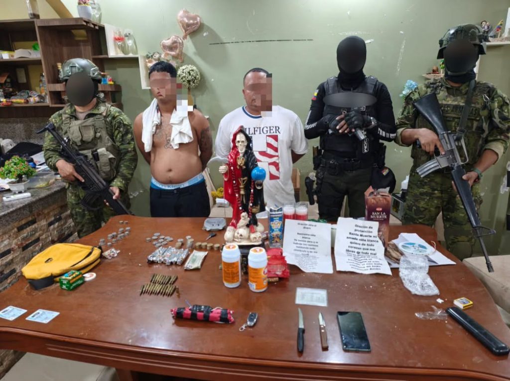 Militares aprehenden a presuntos integrantes de Los Choneros en Guayaquil