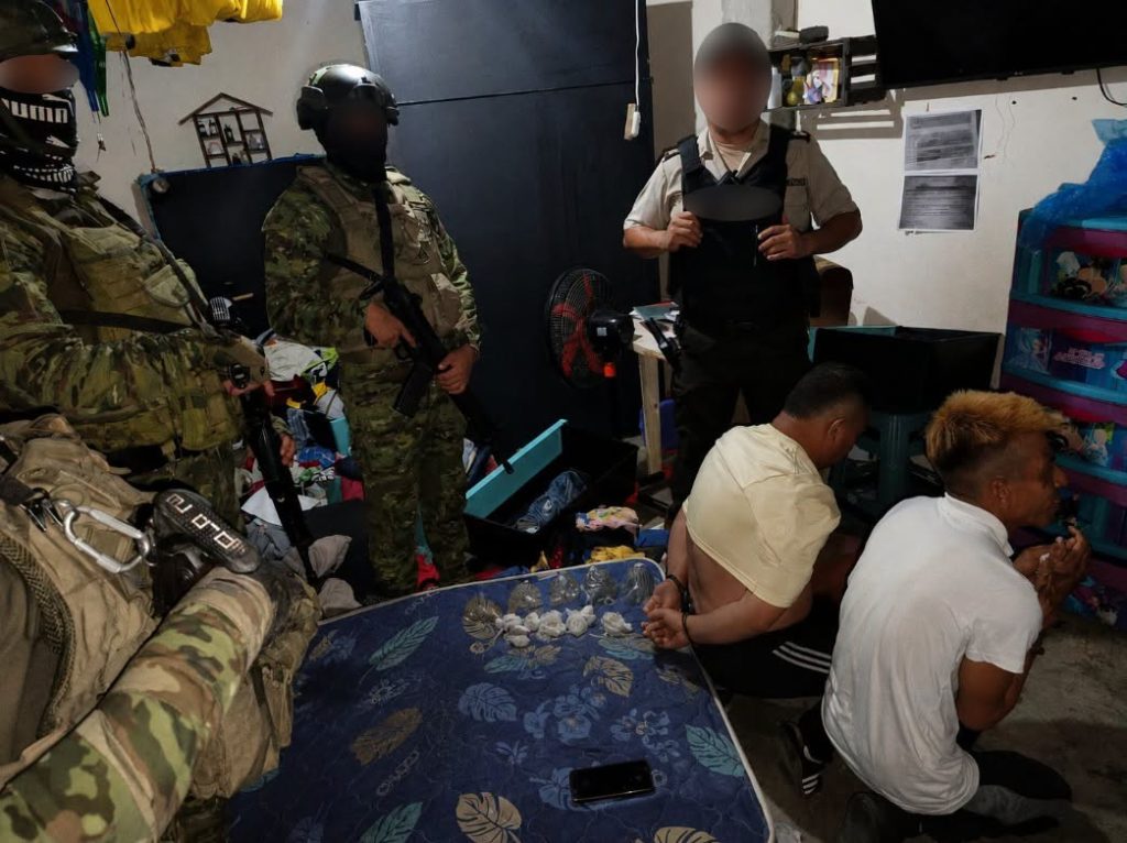 Detenidos en Pedro Carbo por posesión de droga