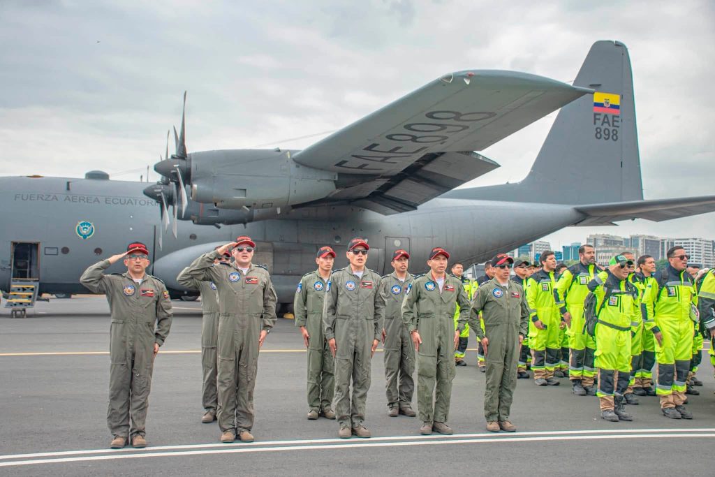 C-130 Hércules retorna a Ecuador tras misión humanitaria en Colombia