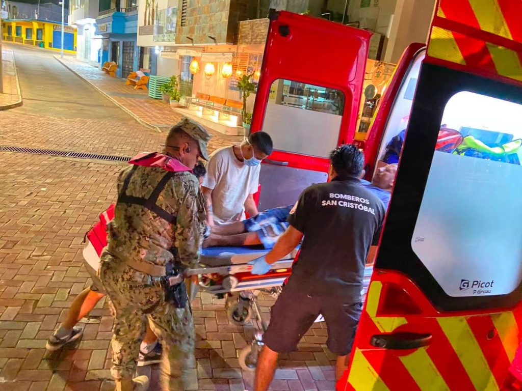 Armada responde ante emergencia médica a 158 millas de San Cristóbal