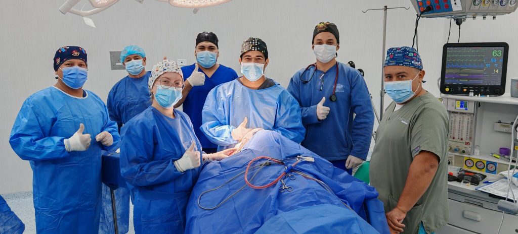 Cirugía riesgosa se realizó en Hospital General Miguel H. Alcívar, en Manabí