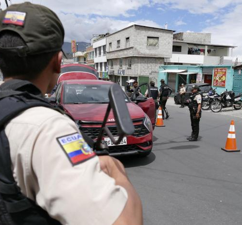Fallece sargento de la Policía tras recibir un disparo en Guayaquil