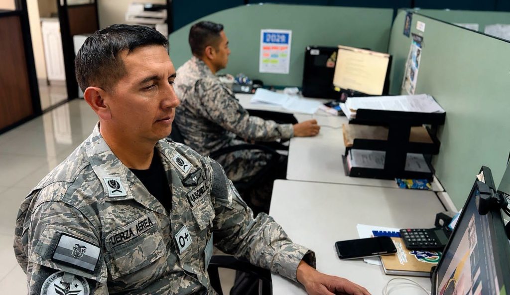 Fuerza Aérea fortalece el control interno con capacitación a su personal