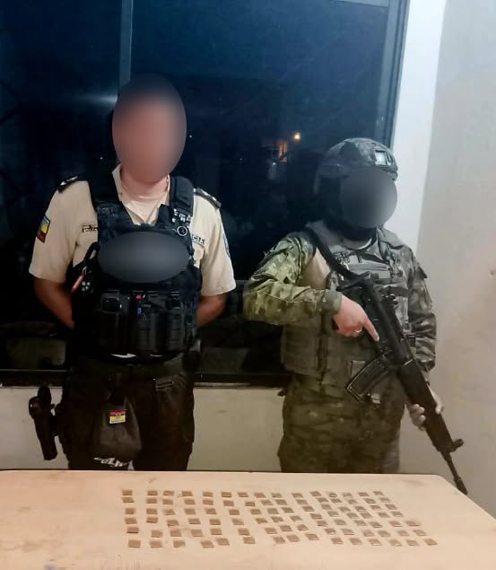 Decomisan 96 sobres de presunta heroína en La Troncal