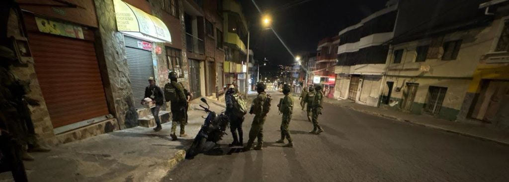 Militares encuentran SCSF y varios objetos tras operativo en Quito