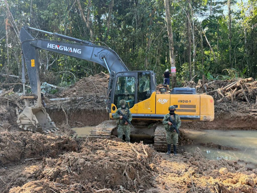 FF. AA. golpean a economías criminales en la Amazonía