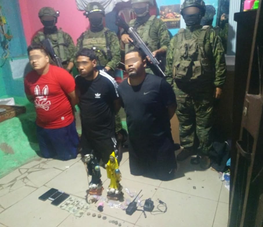 Operativo militar permite la detención de tres personas en la Sergio Toral