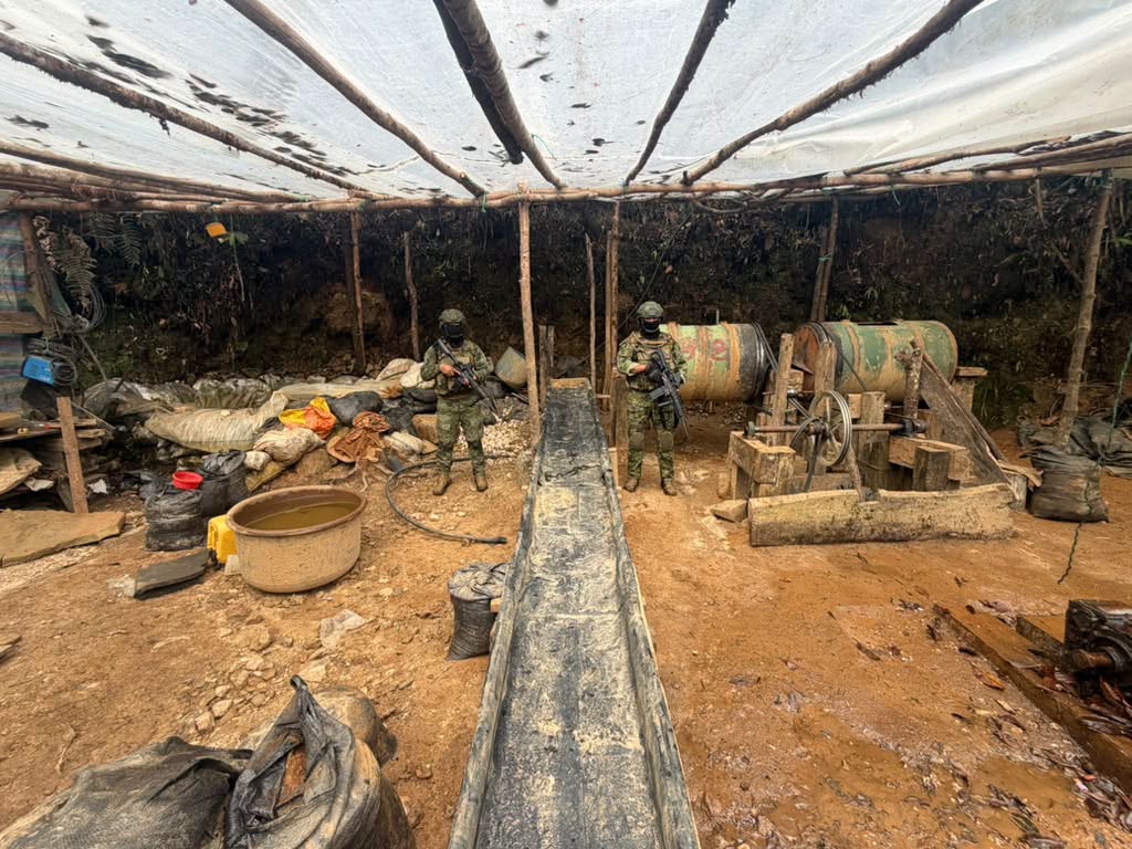 Ejército inhabilita complejo de minería ilegal en Sucumbíos