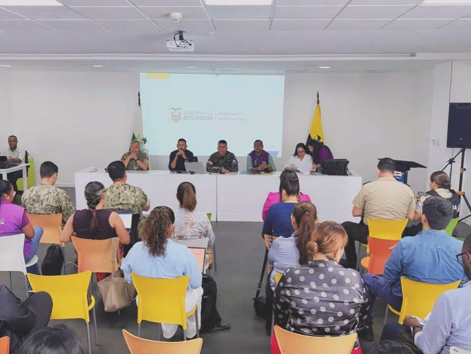Armada del Ecuador participa en reunión para fortalecer la gestión provincial en Esmeraldas