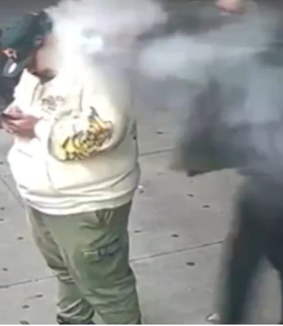 Hombre sufre graves quemaduras tras ataque con sustancia desconocida en Nueva York