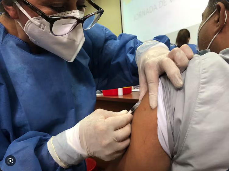 Ecuador se abaste con 150 mil vacunas contra la varicela