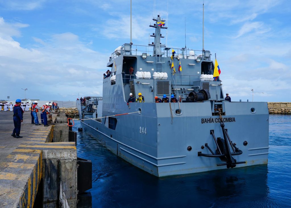 Armada de Colombia arribó a Manta para el ejercicio SOLIDAREX 2026