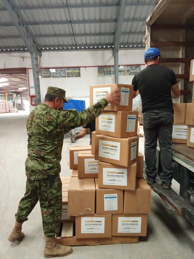 Ejército Ecuatoriano moviliza ayuda humanitaria para Esmeraldas ante el fenómeno El Niño