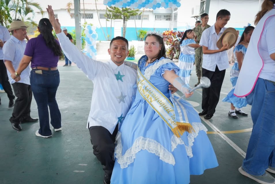 FASAN rinde homenaje a Guayaquil con un pregón octubrino